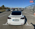 Белый Тесла Модель 3, объемом двигателя 0 л и пробегом 220 тыс. км за 16500 $, фото 12 на Automoto.ua