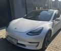 Белый Тесла Модель 3, объемом двигателя 0 л и пробегом 67 тыс. км за 23000 $, фото 4 на Automoto.ua