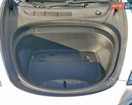 Белый Тесла Модель 3, объемом двигателя 0 л и пробегом 85 тыс. км за 6400 $, фото 10 на Automoto.ua