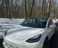 Білий Тесла Модель 3, об'ємом двигуна 0 л та пробігом 60 тис. км за 15000 $, фото 1 на Automoto.ua