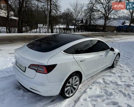Білий Тесла Модель 3, об'ємом двигуна 0 л та пробігом 185 тис. км за 13800 $, фото 8 на Automoto.ua
