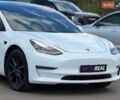 Білий Тесла Модель 3, об'ємом двигуна 0 л та пробігом 149 тис. км за 16900 $, фото 12 на Automoto.ua