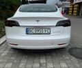 Білий Тесла Модель 3, об'ємом двигуна 0 л та пробігом 160 тис. км за 15000 $, фото 4 на Automoto.ua