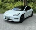 Белый Тесла Модель 3, объемом двигателя 0 л и пробегом 99 тыс. км за 15490 $, фото 4 на Automoto.ua