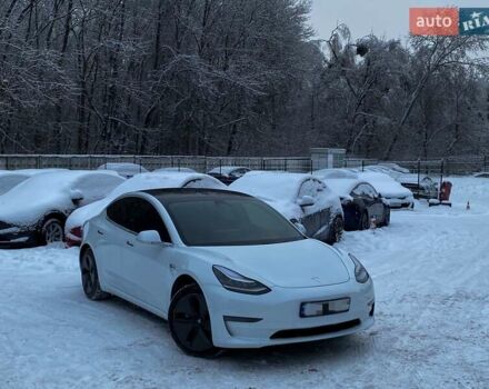 Белый Тесла Модель 3, объемом двигателя 0 л и пробегом 45 тыс. км за 17700 $, фото 1 на Automoto.ua