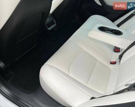 Белый Тесла Модель 3, объемом двигателя 0 л и пробегом 100 тыс. км за 18400 $, фото 6 на Automoto.ua