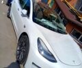 Білий Тесла Модель 3, об'ємом двигуна 0.18 л та пробігом 105 тис. км за 15500 $, фото 2 на Automoto.ua