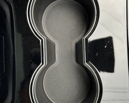 Белый Тесла Модель 3, объемом двигателя 0 л и пробегом 105 тыс. км за 356 $, фото 7 на Automoto.ua