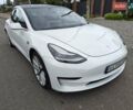 Белый Тесла Модель 3, объемом двигателя 0 л и пробегом 137 тыс. км за 18600 $, фото 16 на Automoto.ua