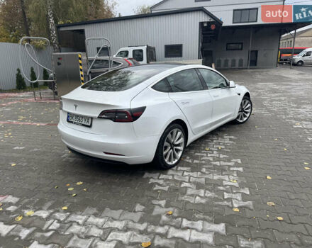 Белый Тесла Модель 3, объемом двигателя 0 л и пробегом 150 тыс. км за 15500 $, фото 6 на Automoto.ua
