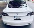 Белый Тесла Модель 3, объемом двигателя 0 л и пробегом 130 тыс. км за 17500 $, фото 1 на Automoto.ua