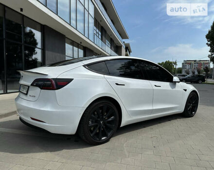 Білий Тесла Модель 3, об'ємом двигуна 0 л та пробігом 140 тис. км за 19500 $, фото 6 на Automoto.ua