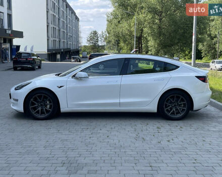 Тесла Модель 3 2019 в Новояворовск на Automoto.ua Белый Тесла Модель 3, объемом двигателя 0 л и пробегом 260 тыс. км за 15800 $, фото 27 на Automoto.ua