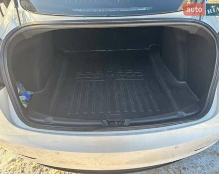 Білий Тесла Модель 3, об'ємом двигуна 0 л та пробігом 92 тис. км за 18600 $, фото 21 на Automoto.ua