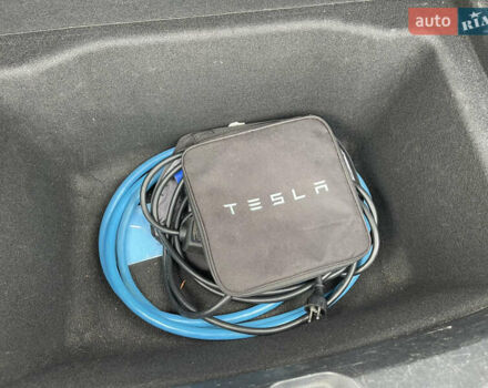 Белый Тесла Модель 3, объемом двигателя 0 л и пробегом 120 тыс. км за 17000 $, фото 39 на Automoto.ua