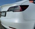 Белый Тесла Модель 3, объемом двигателя 0 л и пробегом 100 тыс. км за 13900 $, фото 15 на Automoto.ua