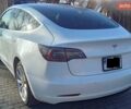 Белый Тесла Модель 3, объемом двигателя 0 л и пробегом 124 тыс. км за 20500 $, фото 3 на Automoto.ua
