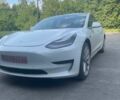Белый Тесла Модель 3, объемом двигателя 0 л и пробегом 105 тыс. км за 15000 $, фото 1 на Automoto.ua