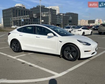 Білий Тесла Модель 3, об'ємом двигуна 0 л та пробігом 105 тис. км за 17200 $, фото 12 на Automoto.ua