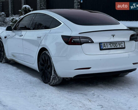 Білий Тесла Модель 3, об'ємом двигуна 0 л та пробігом 133 тис. км за 16800 $, фото 6 на Automoto.ua