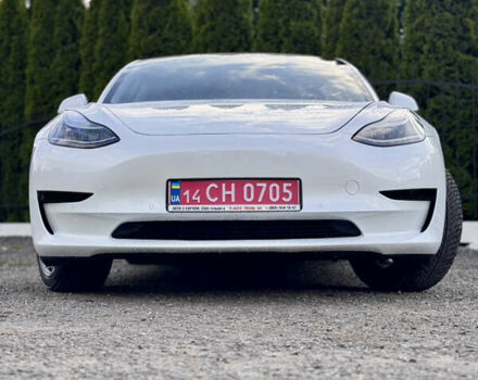 Белый Тесла Модель 3, объемом двигателя 0 л и пробегом 32 тыс. км за 22500 $, фото 22 на Automoto.ua