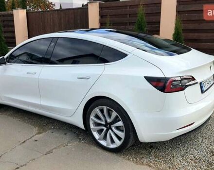 Белый Тесла Модель 3, объемом двигателя 0 л и пробегом 78 тыс. км за 17500 $, фото 5 на Automoto.ua