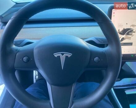 Білий Тесла Модель 3, об'ємом двигуна 0 л та пробігом 111 тис. км за 13700 $, фото 16 на Automoto.ua