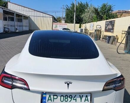 Белый Тесла Модель 3, объемом двигателя 0 л и пробегом 94 тыс. км за 16000 $, фото 4 на Automoto.ua