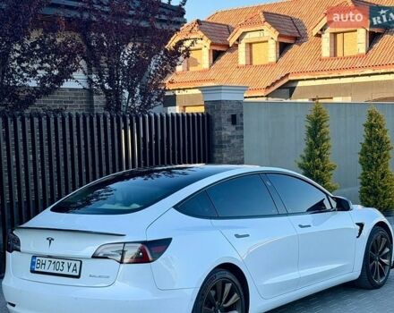 Белый Тесла Модель 3, объемом двигателя 0 л и пробегом 80 тыс. км за 17999 $, фото 17 на Automoto.ua