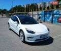 Белый Тесла Модель 3, объемом двигателя 0 л и пробегом 159 тыс. км за 15900 $, фото 9 на Automoto.ua