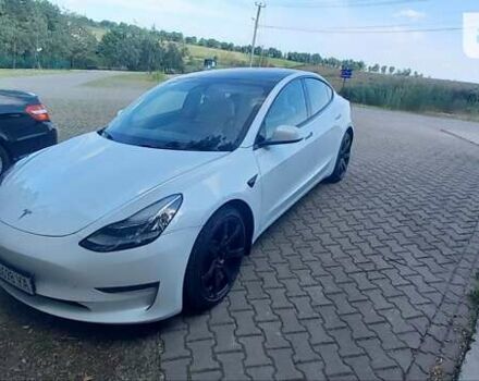 Белый Тесла Модель 3, объемом двигателя 0 л и пробегом 60 тыс. км за 25799 $, фото 1 на Automoto.ua
