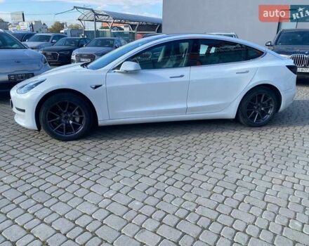 Белый Тесла Модель 3, объемом двигателя 0 л и пробегом 177 тыс. км за 17500 $, фото 3 на Automoto.ua