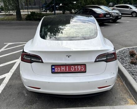 Белый Тесла Модель 3, объемом двигателя 0 л и пробегом 105 тыс. км за 356 $, фото 2 на Automoto.ua