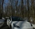 Білий Тесла Модель 3, об'ємом двигуна 0 л та пробігом 54 тис. км за 15000 $, фото 1 на Automoto.ua
