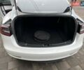 Белый Тесла Модель 3, объемом двигателя 0 л и пробегом 100 тыс. км за 18400 $, фото 4 на Automoto.ua