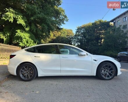 Белый Тесла Модель 3, объемом двигателя 0 л и пробегом 152 тыс. км за 17500 $, фото 7 на Automoto.ua