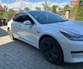 Білий Тесла Модель 3, об'ємом двигуна 0 л та пробігом 110 тис. км за 14999 $, фото 2 на Automoto.ua