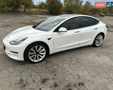 Білий Тесла Модель 3, об'ємом двигуна 0 л та пробігом 93 тис. км за 23000 $, фото 5 на Automoto.ua