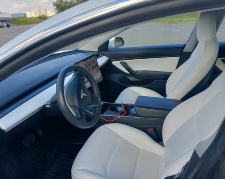 Білий Тесла Модель 3, об'ємом двигуна 0 л та пробігом 122 тис. км за 16500 $, фото 8 на Automoto.ua