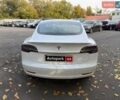 Білий Тесла Модель 3, об'ємом двигуна 0 л та пробігом 160 тис. км за 15500 $, фото 5 на Automoto.ua