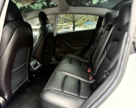 Белый Тесла Модель 3, объемом двигателя 0 л и пробегом 53 тыс. км за 12700 $, фото 12 на Automoto.ua