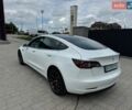 Білий Тесла Модель 3, об'ємом двигуна 0 л та пробігом 76 тис. км за 13900 $, фото 3 на Automoto.ua