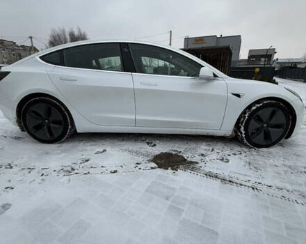 Белый Тесла Модель 3, объемом двигателя 0 л и пробегом 263 тыс. км за 14200 $, фото 8 на Automoto.ua