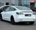 Белый Тесла Модель 3, объемом двигателя 0 л и пробегом 113 тыс. км за 19800 $, фото 20 на Automoto.ua