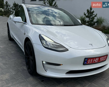 Белый Тесла Модель 3, объемом двигателя 0 л и пробегом 107 тыс. км за 19500 $, фото 12 на Automoto.ua