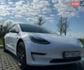 Белый Тесла Модель 3, объемом двигателя 0 л и пробегом 100 тыс. км за 13900 $, фото 1 на Automoto.ua