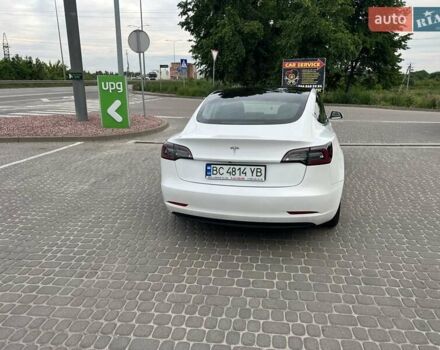 Белый Тесла Модель 3, объемом двигателя 0 л и пробегом 107 тыс. км за 16999 $, фото 6 на Automoto.ua
