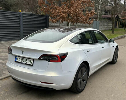 Белый Тесла Модель 3, объемом двигателя 0 л и пробегом 125 тыс. км за 15900 $, фото 4 на Automoto.ua