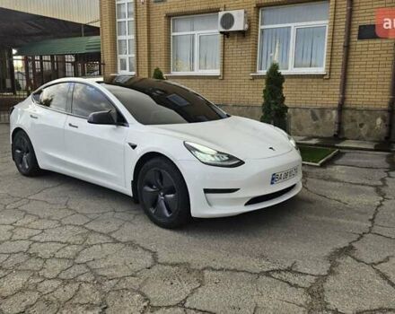 Белый Тесла Модель 3, объемом двигателя 0 л и пробегом 76 тыс. км за 15900 $, фото 8 на Automoto.ua