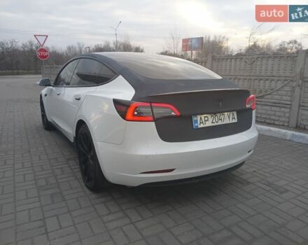 Белый Тесла Модель 3, объемом двигателя 0 л и пробегом 92 тыс. км за 16900 $, фото 11 на Automoto.ua
